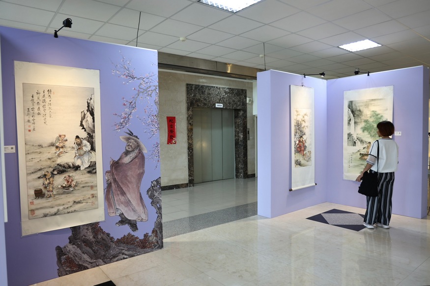 鍾馗特展8/1曾文市政園區開展 黃偉哲感謝夏荊山基金會攜手北醫盟捐贈長照物資